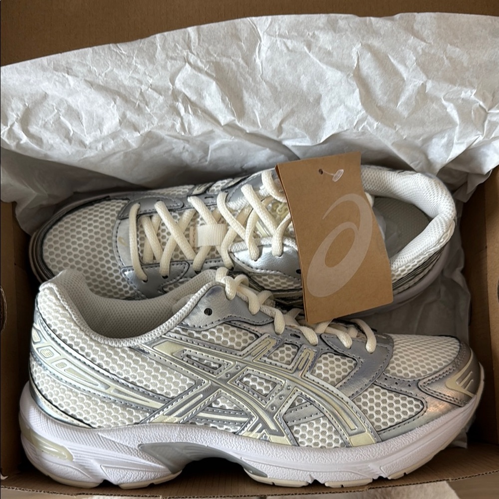 ASICS Women's Gel -1130 Cream/Pure Silver Sneakers
